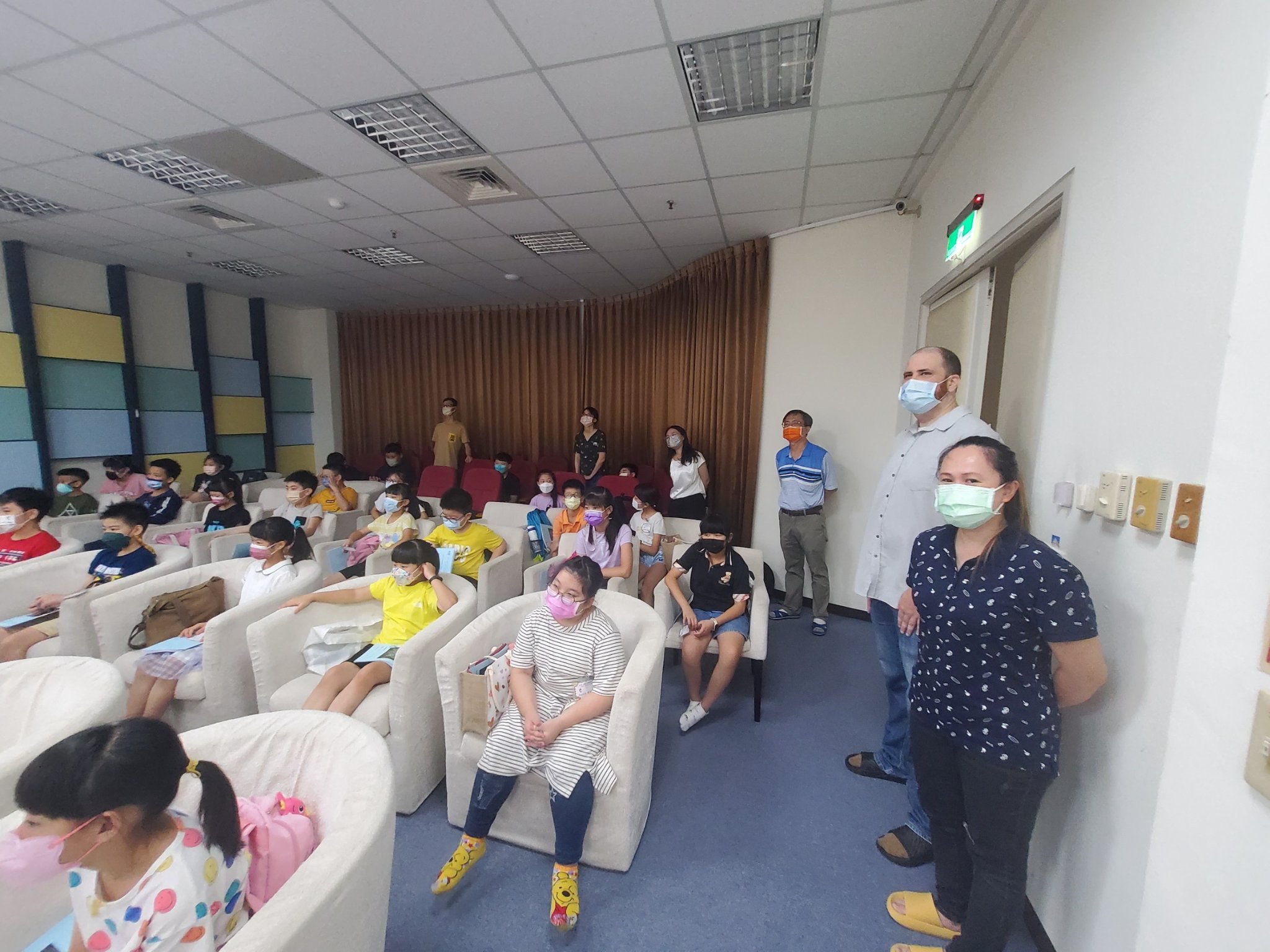 興嘉國際英語學院  暑期育樂營開幕式相見歡