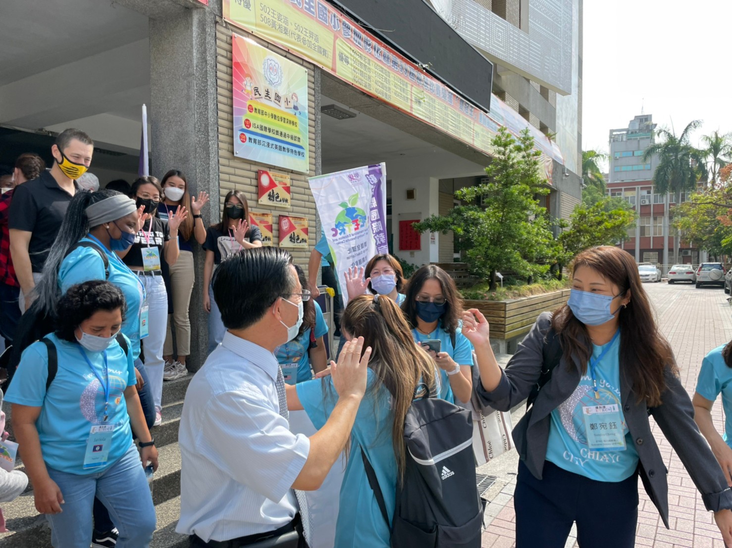 收穫滿滿後開心與彼此道別