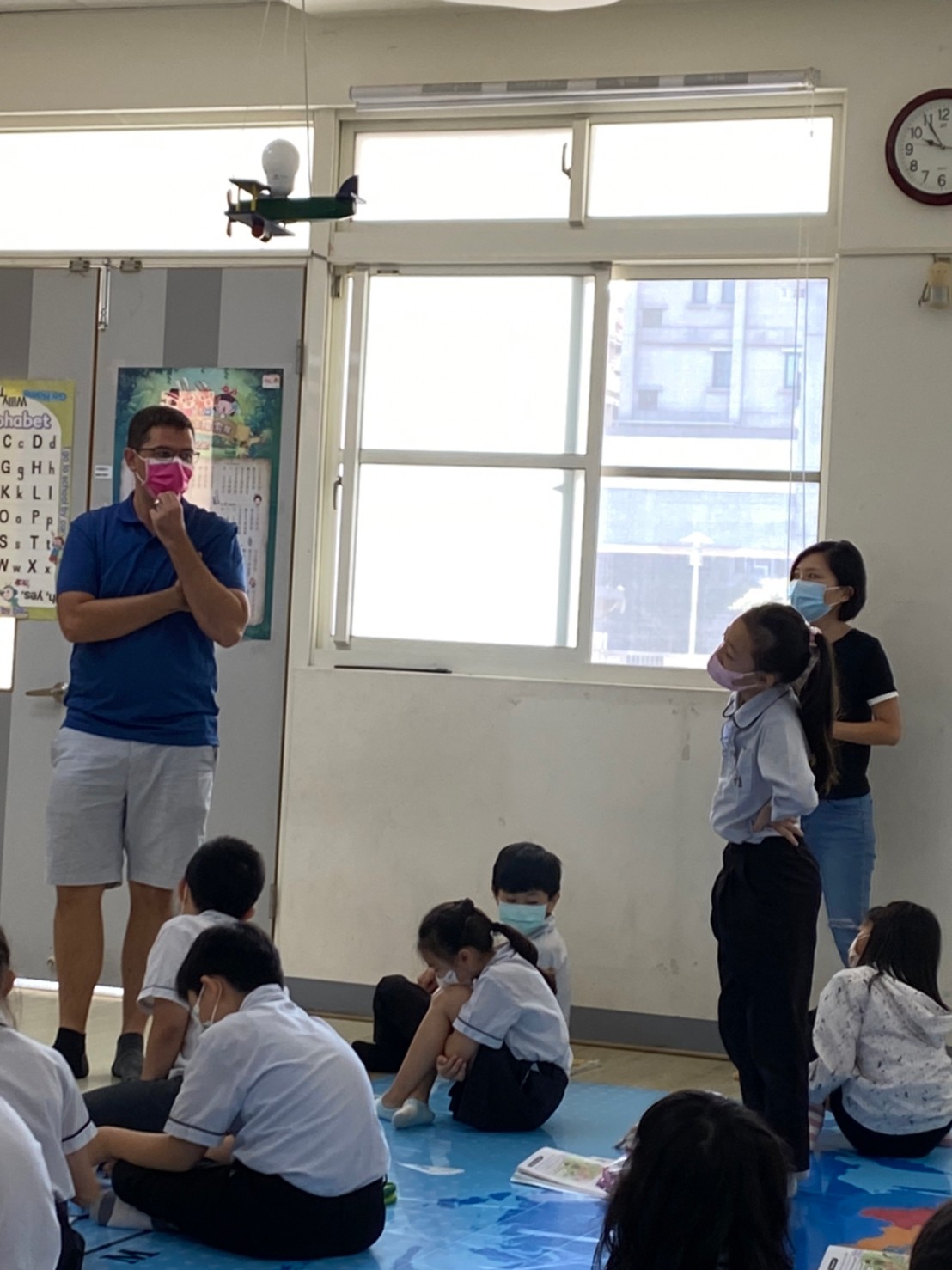Andrew 猜猜學生選了什麼文具