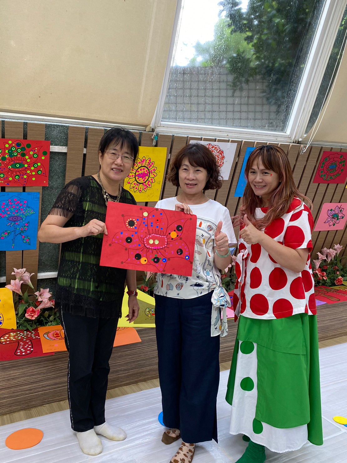 Debbie took photo with professor and principal