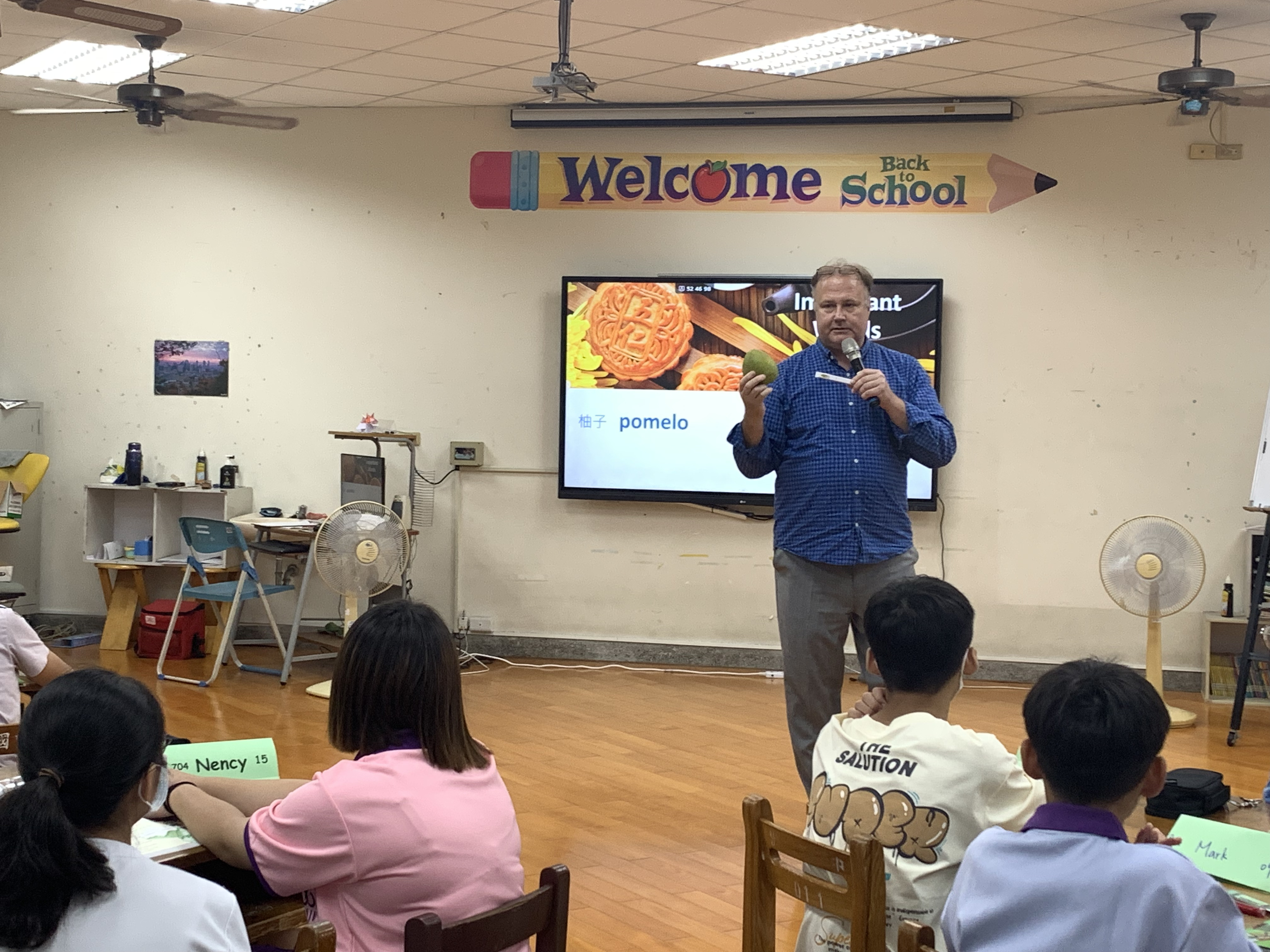 介紹中秋節代表性食物