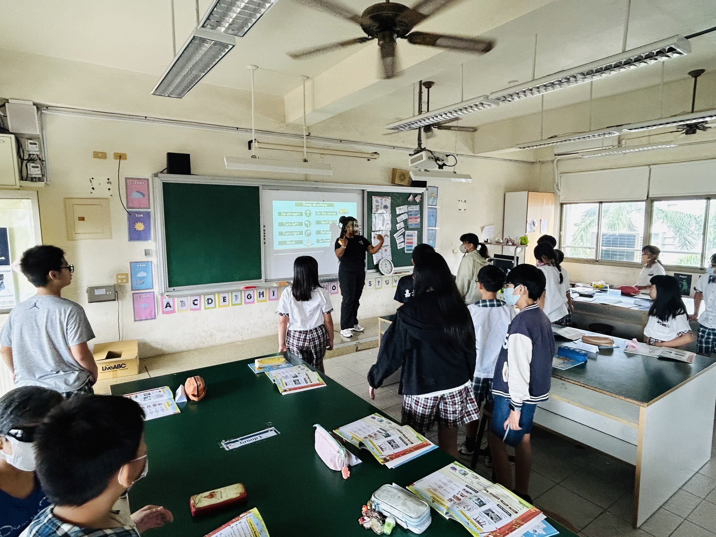 全班一起練習, 聽指令動作