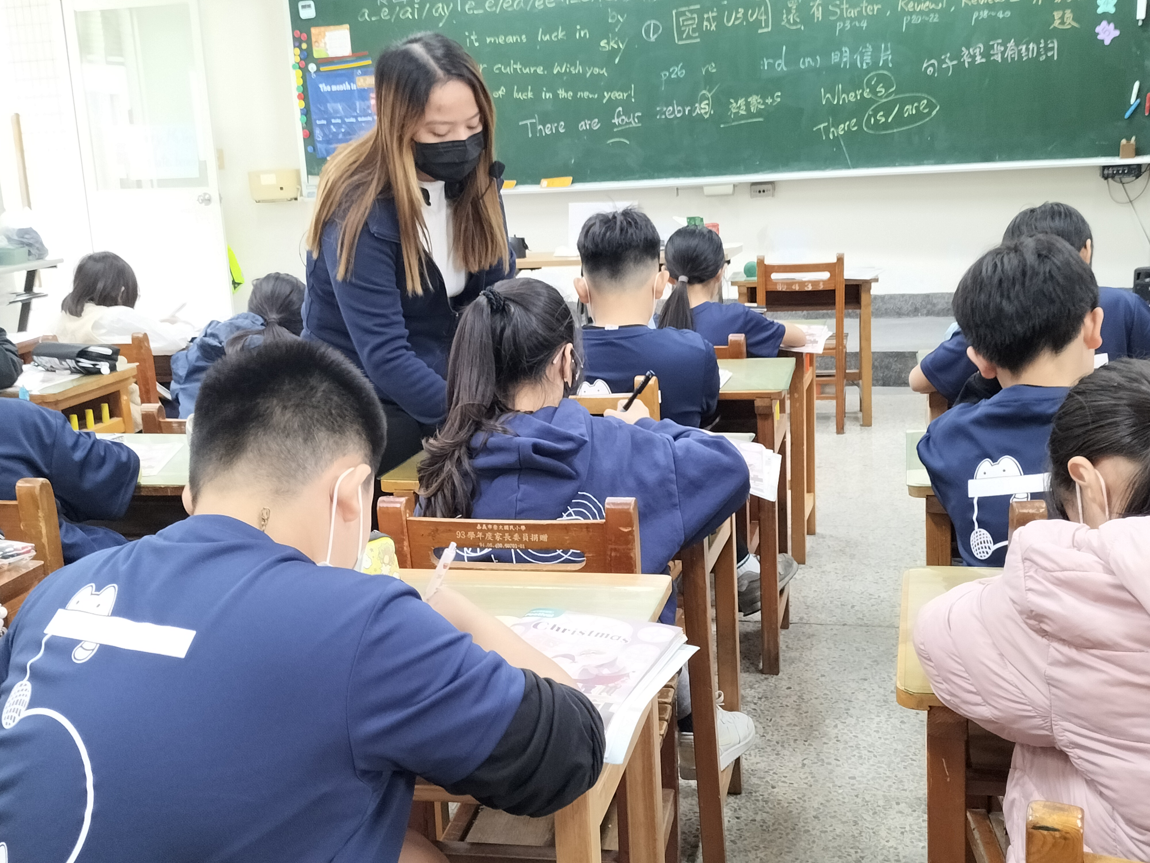 協助完成聽力練習(2)