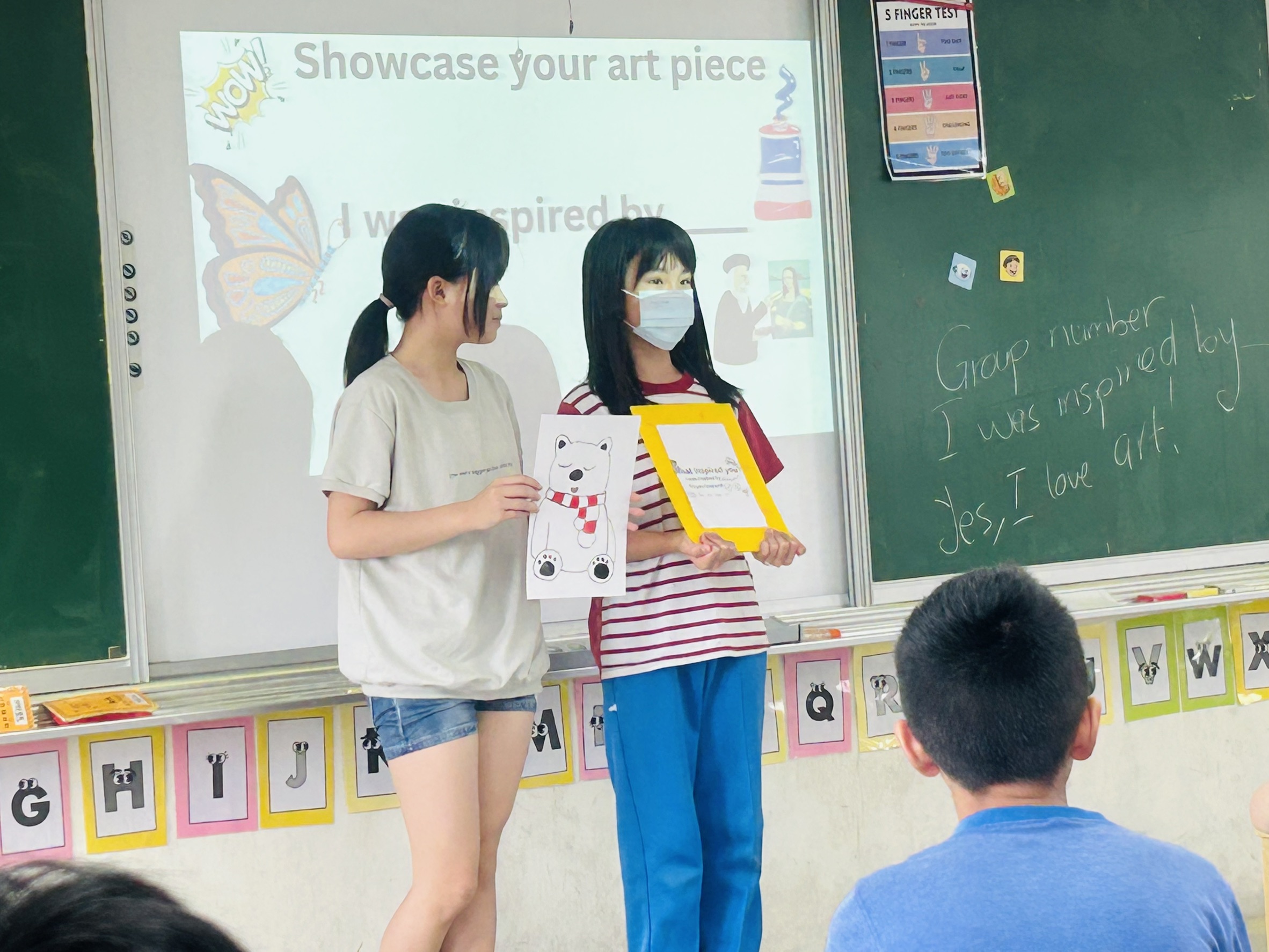學生們上台分享