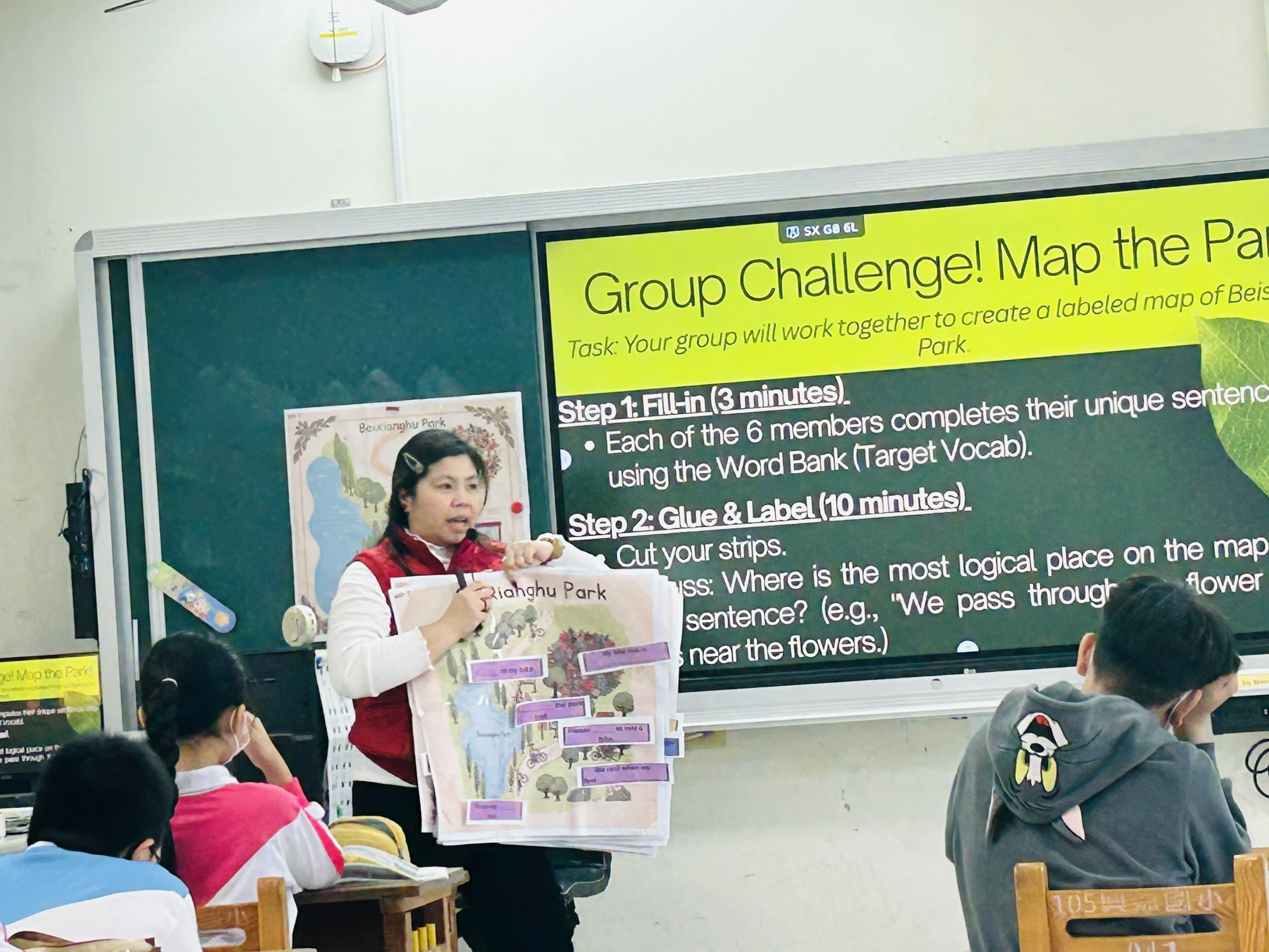 The teacher explains the text