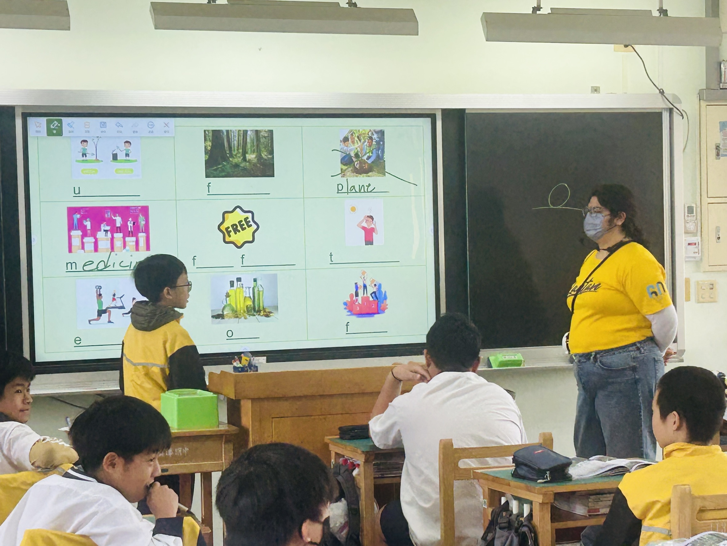 Tic-Tac-Toe Vocabulary Activity