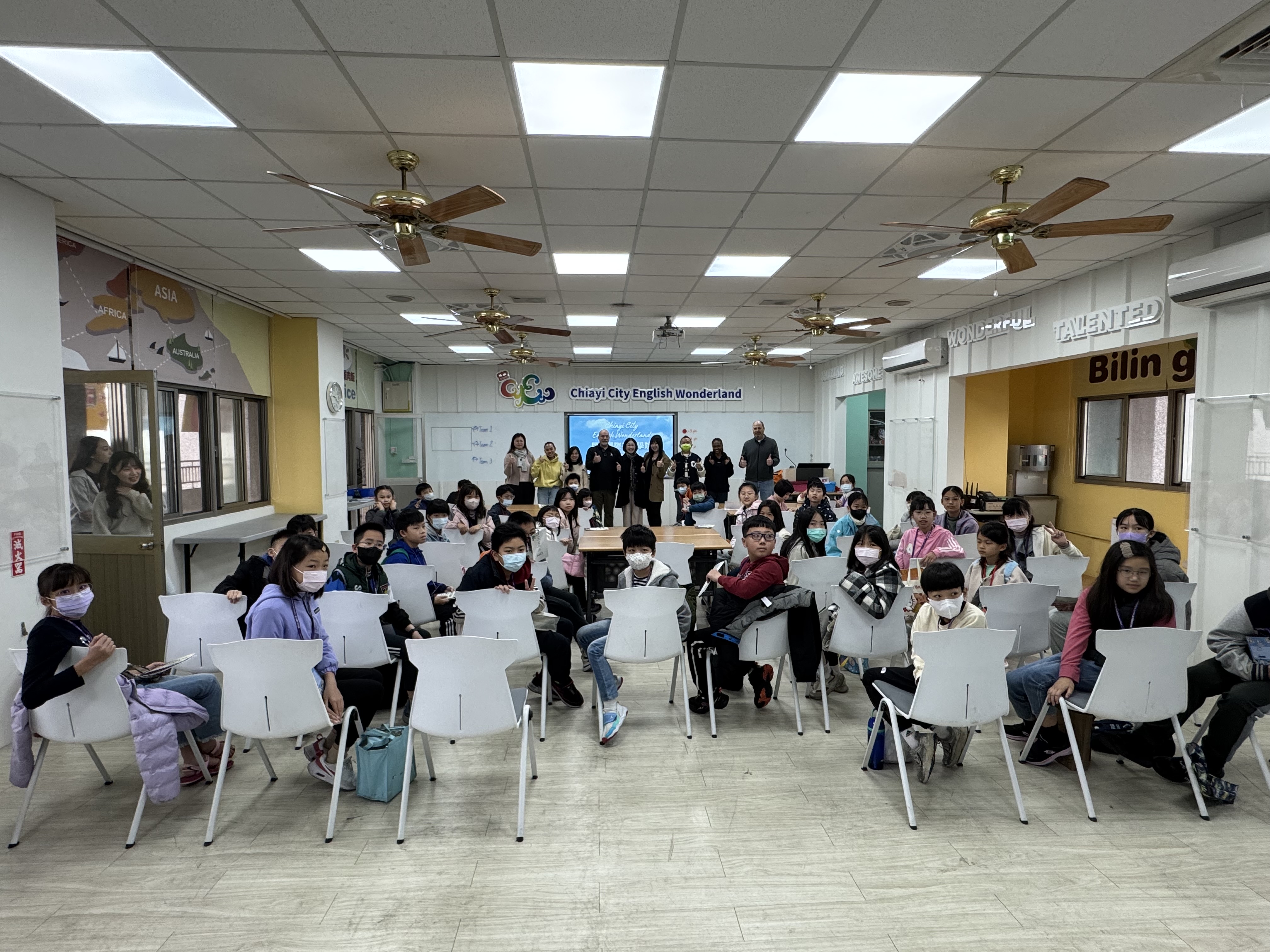 114學年寒假英語營隊-民族國際英語學院